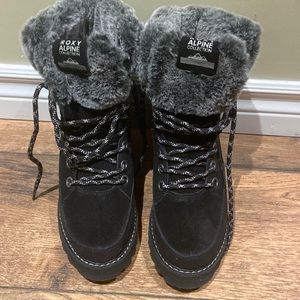 Roxy Women's Kenzie J Winter Boots, Waterproof, Insulated, Non Slip, Faux Fur